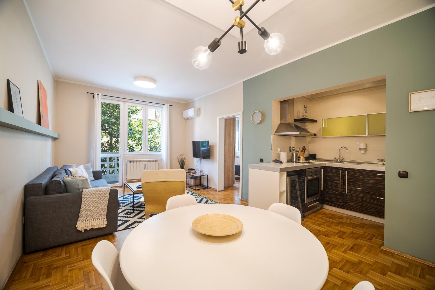 Cozy 1 Bdrm, Top Center, Solunska Near Vitoshka Street Sofia Exterior photo